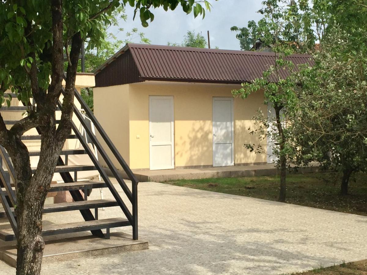 Rozalin Guest House Gudauta Exterior foto